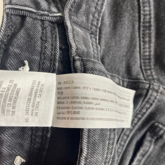 Hollister Curvy Ultra High-Rise Mom Short 3” Washed Black - Size 5/27 - Picture 2 of 5